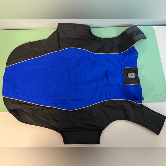 RC Dog Cobalt Blue & Black Jacket, Size 22, Dog Coats - Picture 3 of 7